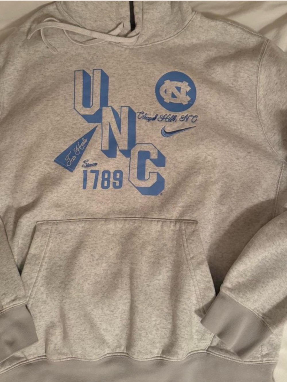 Nike Grey Crewneck Sweatshirt with Carolina Blue UNC Graphics- Large